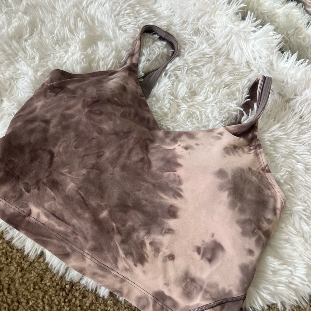 Diamond dye mink beru lululemon top size 8